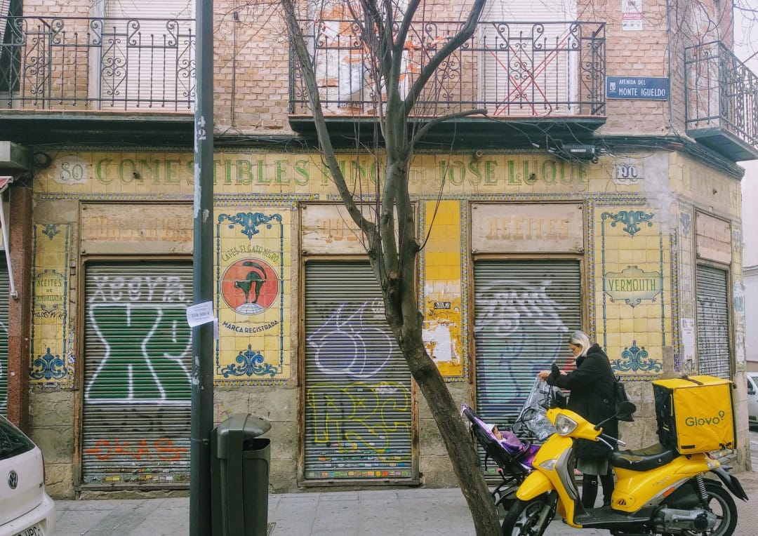 Old tiled storefront in Vallecas, Madrdi